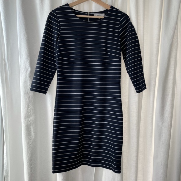 Gorgeous ladies dress - Picture 1 of 4